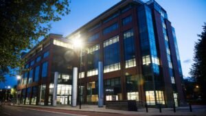 Beasiswa Kuliah di The University of Law: Syarat dan Cara Daftar 2025